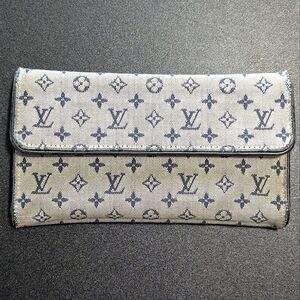 Louis Vuitton Vintage Monogram Mini Lin Porte Tresor International Wallet